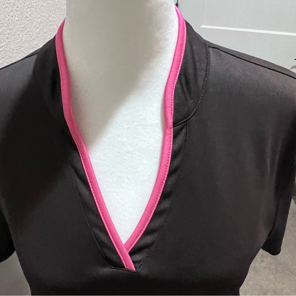 Izod Perform Fitness V Neck Sport Shirt - Large - Picture 5 of 10